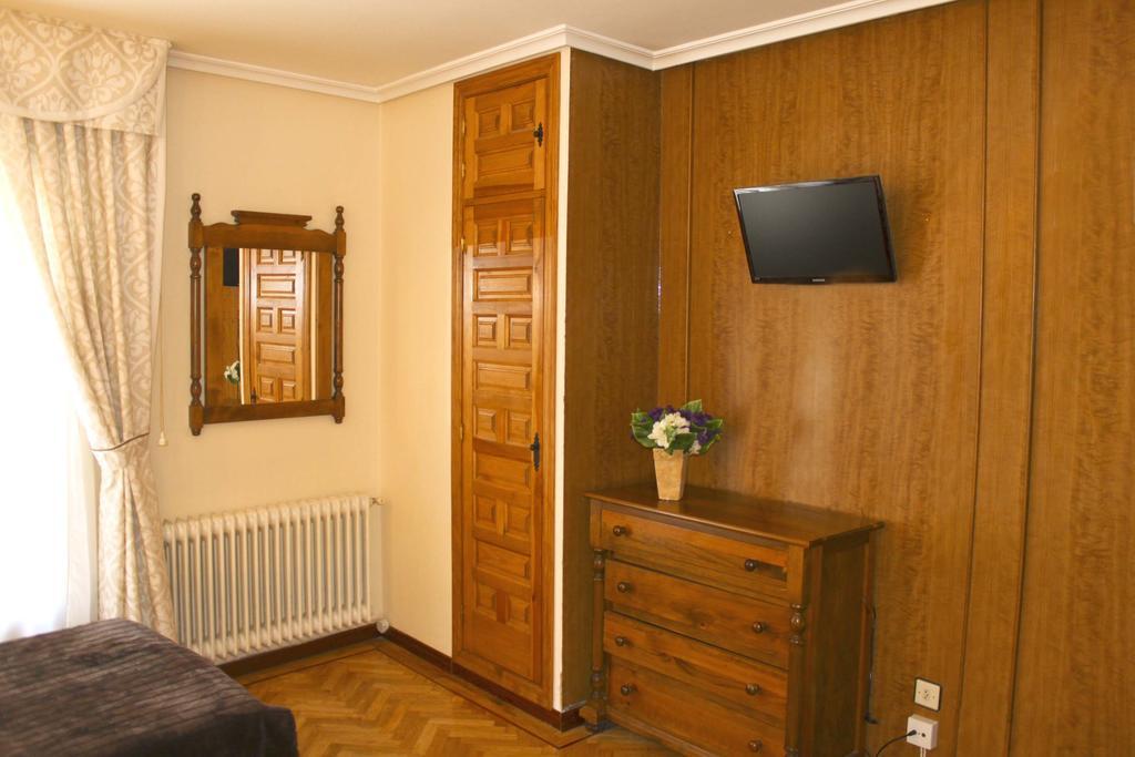 Hostal Alcántara Ávila Szoba fotó